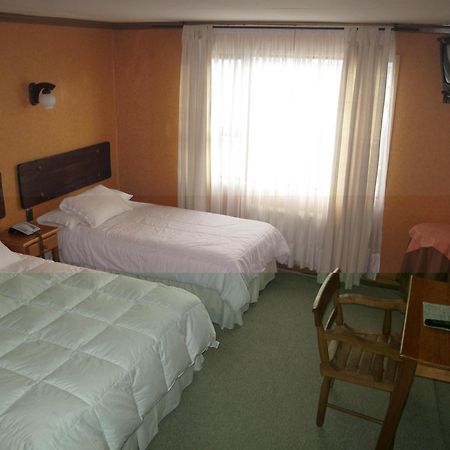 Hotel Saltos Del Paine Puerto Natales Bagian luar foto