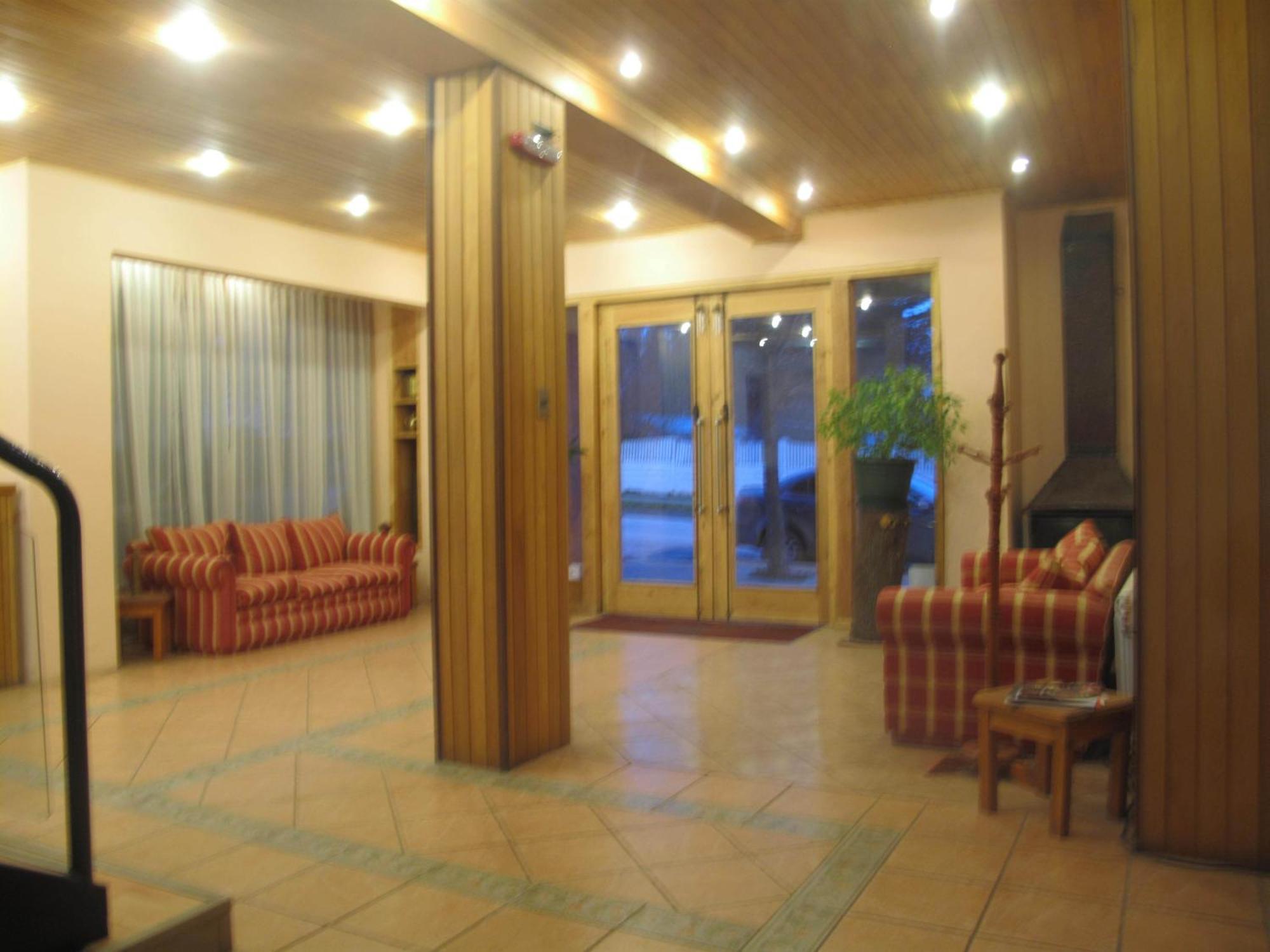 Hotel Saltos Del Paine Puerto Natales Bagian luar foto